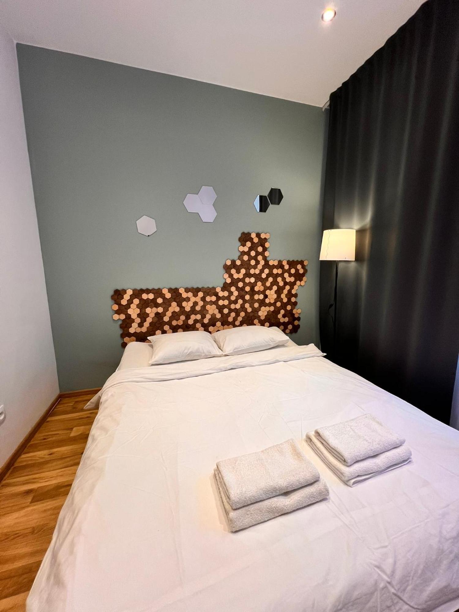 Apartament Centrum Sienkiewicza คาโตวีตเซ ภายนอก รูปภาพ